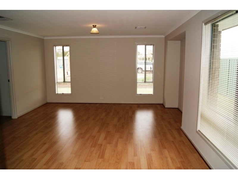 11 Sapphire Way, Aldinga Beach SA 5173