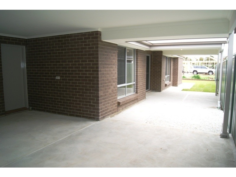 11 Sapphire Way, Aldinga Beach SA 5173