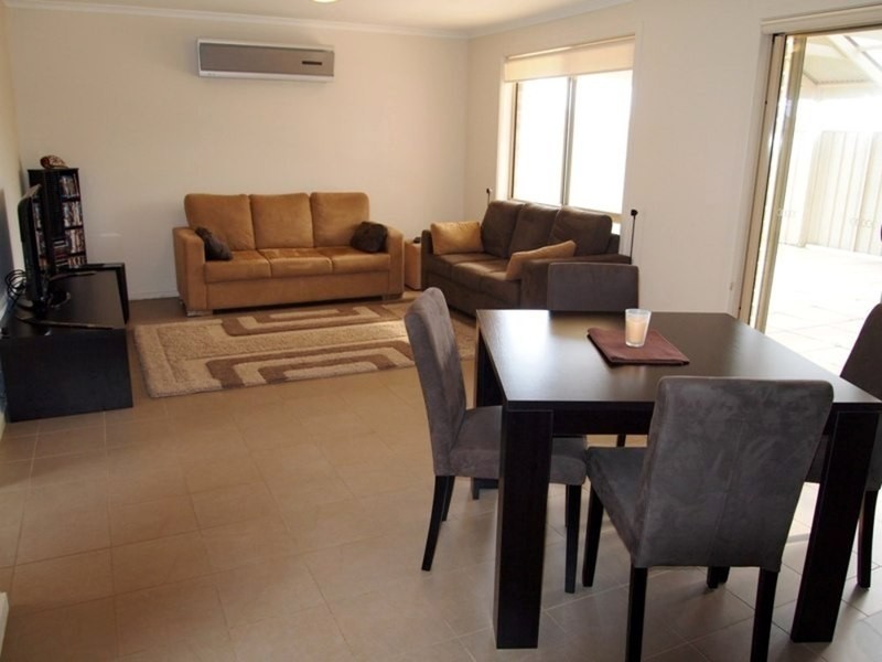 12 Blue Bay Avenue, Aldinga Beach SA 5173