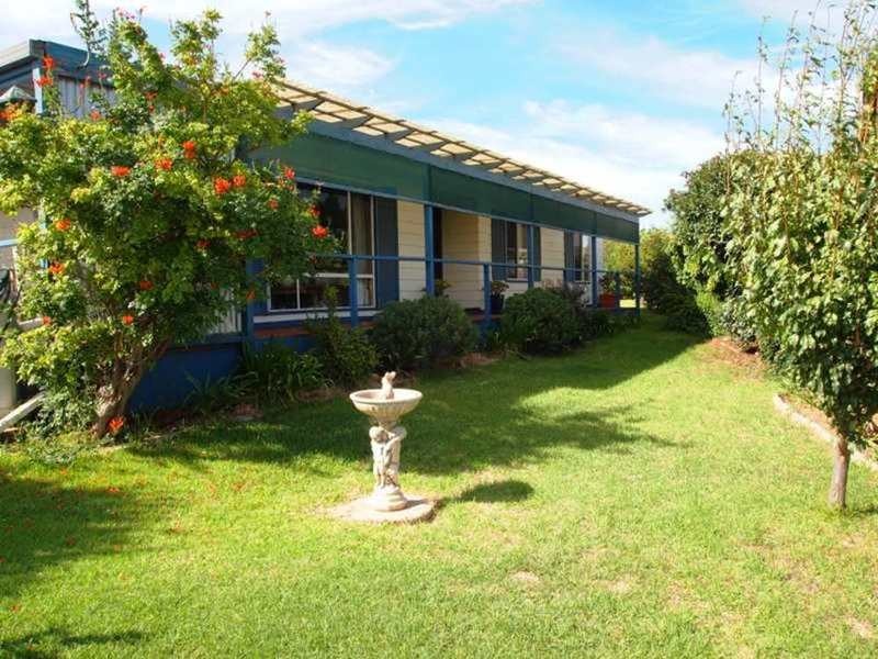 27 Cannes Drive, Sellicks Beach SA 5174