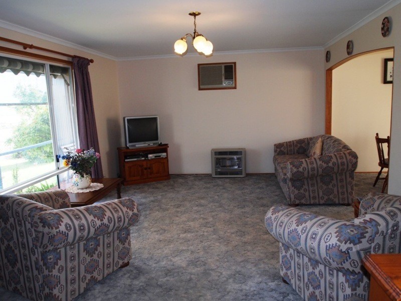 27 Cannes Drive, Sellicks Beach SA 5174