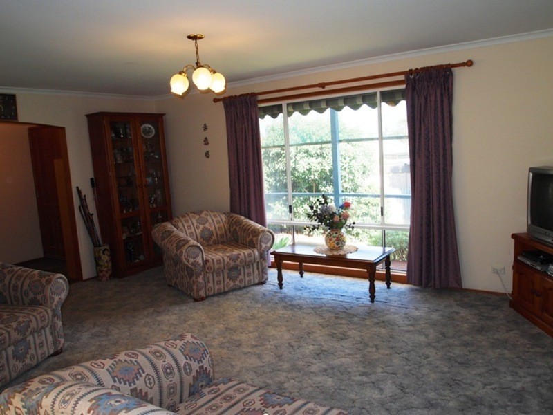 27 Cannes Drive, Sellicks Beach SA 5174
