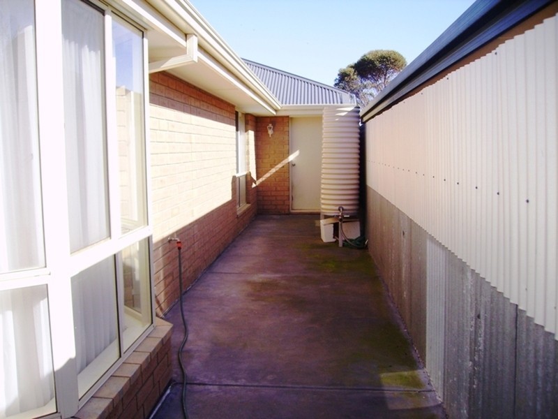 17 Berry Street, Aldinga Beach SA 5173