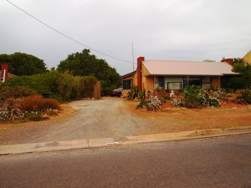 76 Esplanade, Sellicks Beach SA 5174