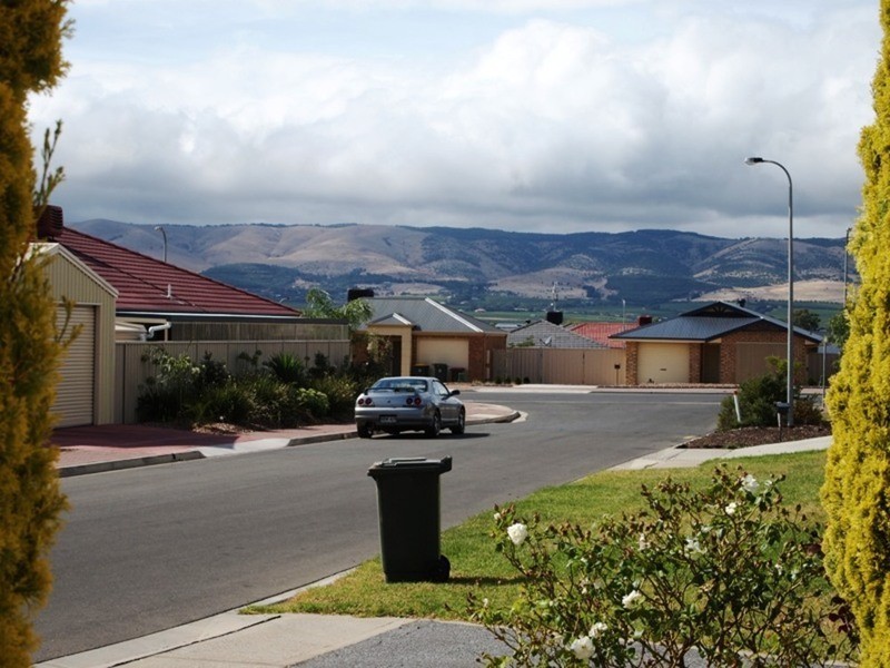 9 Barramundi Way, Aldinga Beach SA 5173