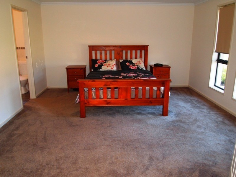 19 Casuarina Avenue, Aldinga Beach SA 5173