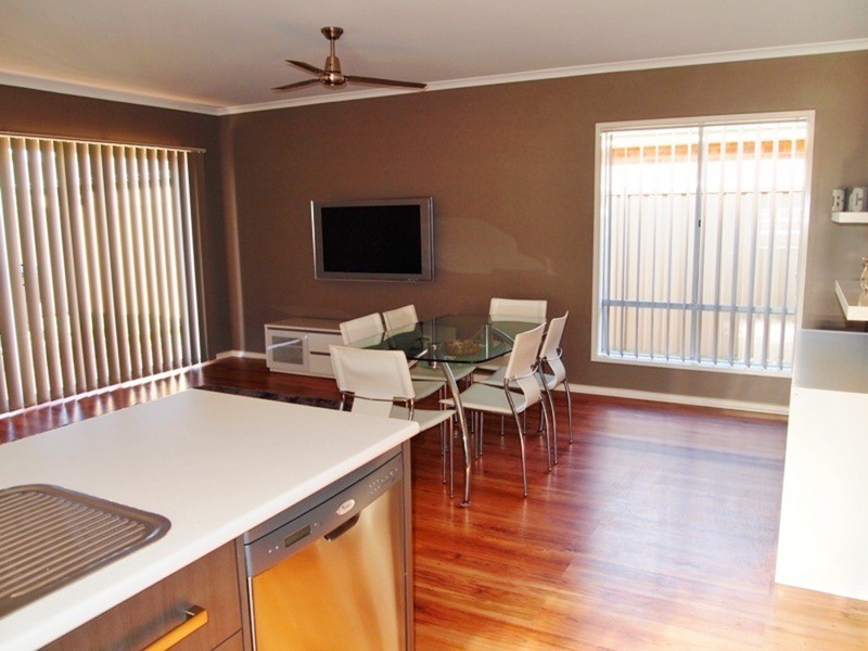 25 Pinkgum Avenue, Aldinga Beach SA 5173