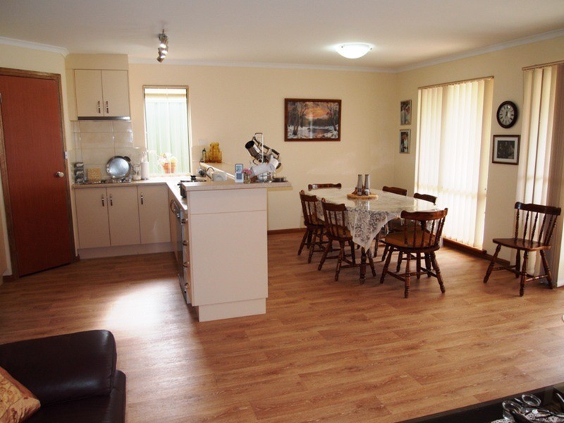 30 Sapphire Way, Aldinga Beach SA 5173