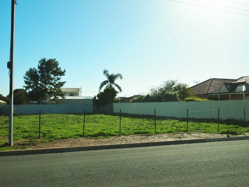 2 Illman Crescent, Aldinga Beach SA 5173