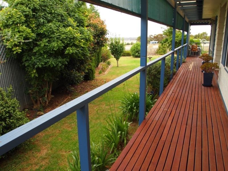 27 Cannes Drive, Sellicks Beach SA 5174
