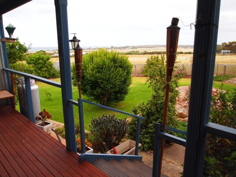 27 Cannes Drive, Sellicks Beach SA 5174