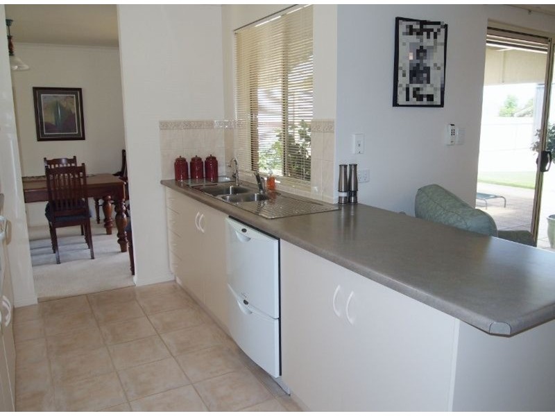 5 Baudin Crescent, Mount Compass SA 5210