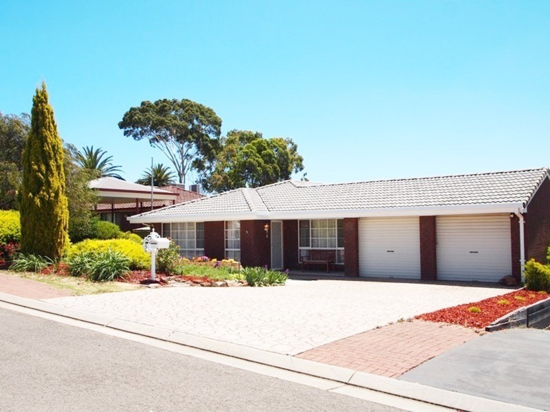 5 Glenthorn Crescent, O’halloran Hill SA 5158