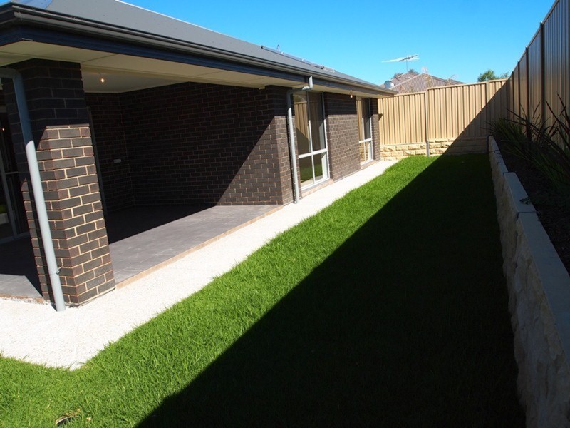 7 Pinkgum Avenue, Aldinga Beach SA 5173