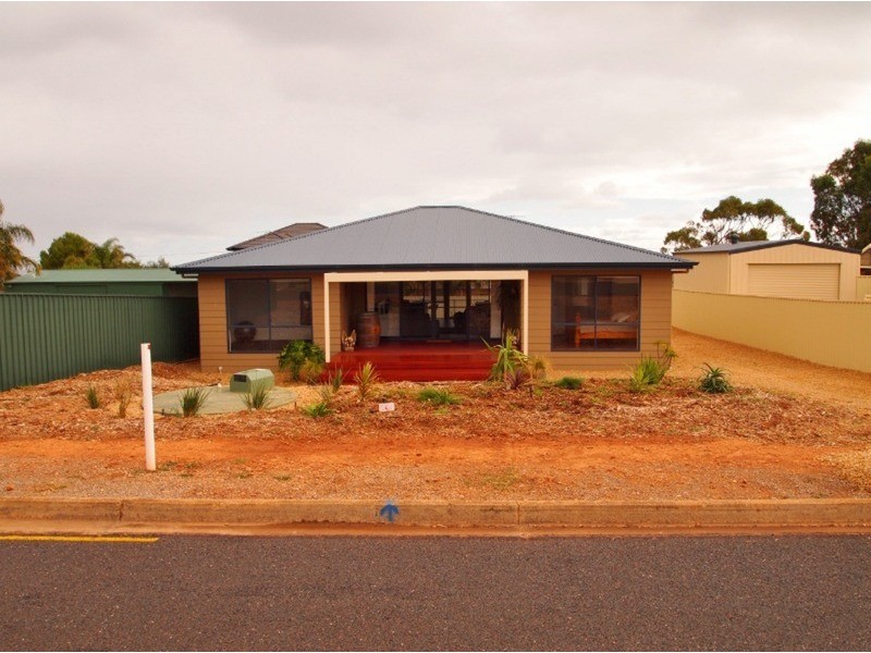 23 Plaza Avenue, Sellicks Beach SA 5174