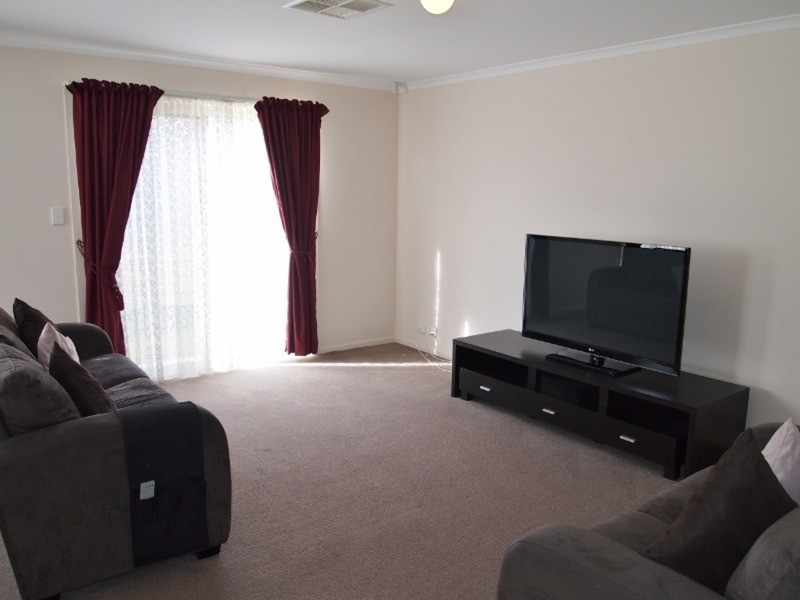 1/12 McGuire Court, Hackham SA 5163