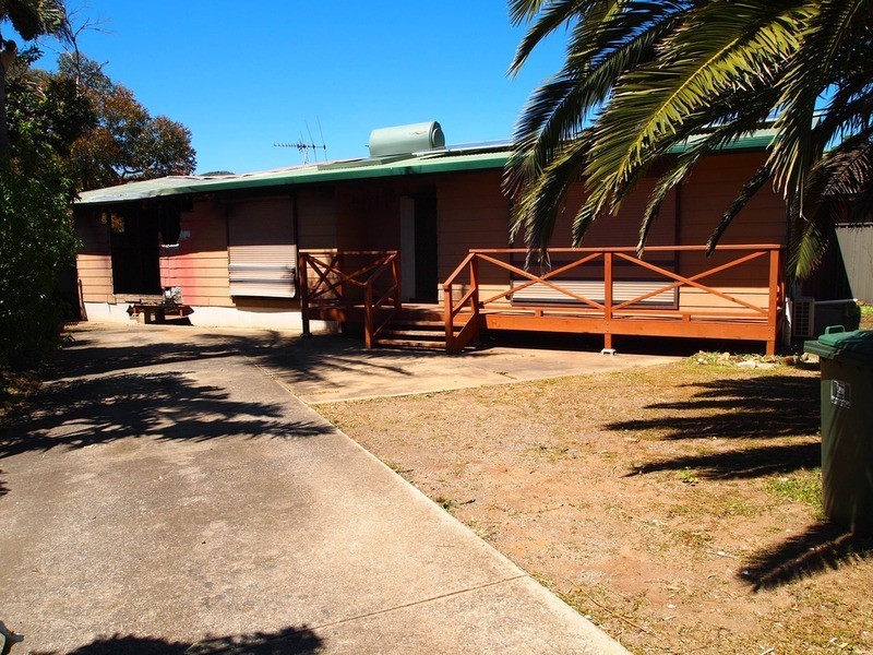 35 Napier  Avenue, Sellicks Beach SA 5174