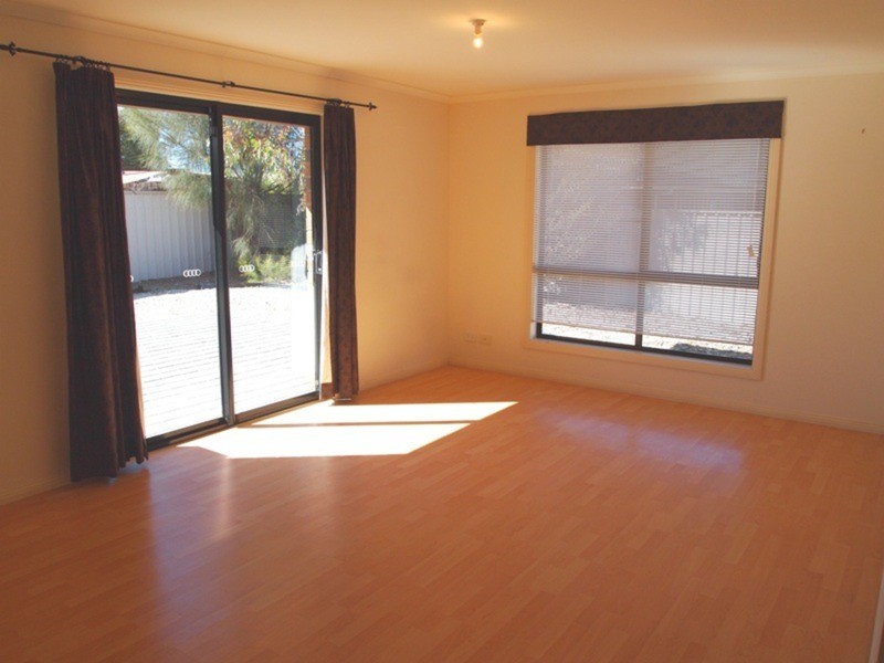 4 Spinnaker  Court, Aldinga Beach SA 5173