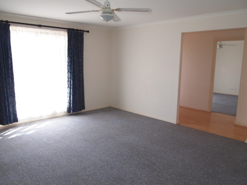 4 Spinnaker  Court, Aldinga Beach SA 5173