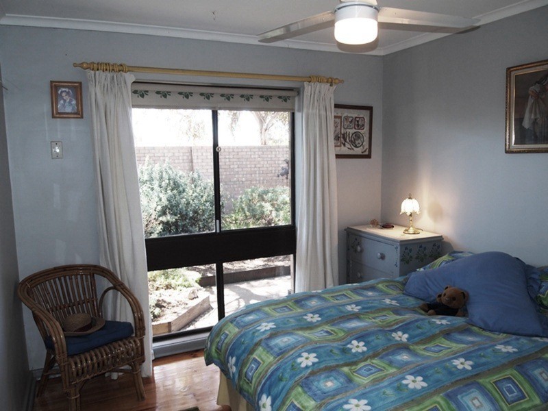 211 Commercial Road, Port Noarlunga South SA 5167