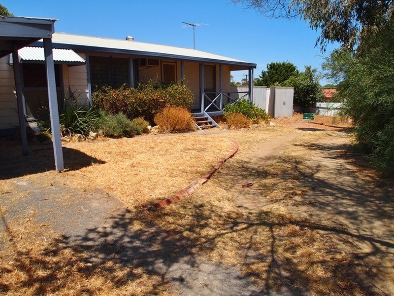 6 Cannes Drive, Sellicks Beach SA 5174