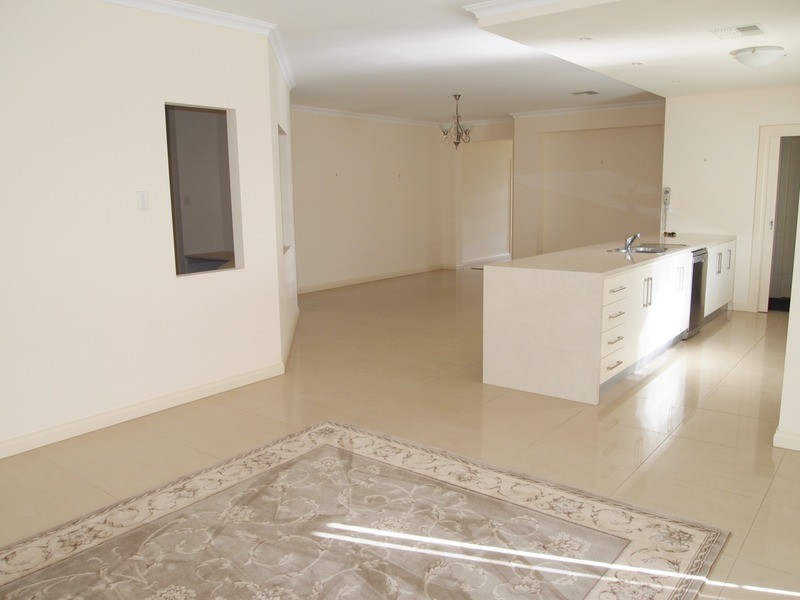 15 Lacey Coral  Avenue, Aldinga Beach SA 5173