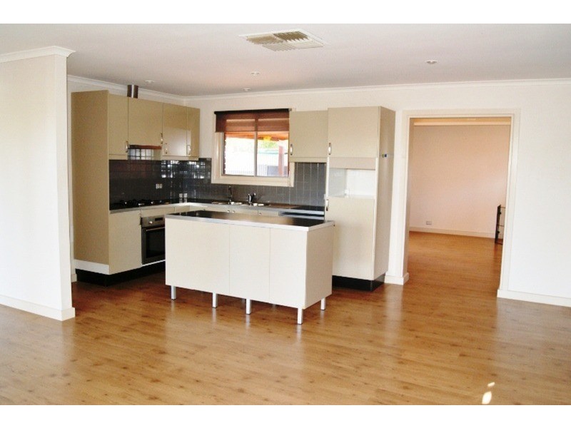 4 Kombi Court, Port Willunga SA 5173