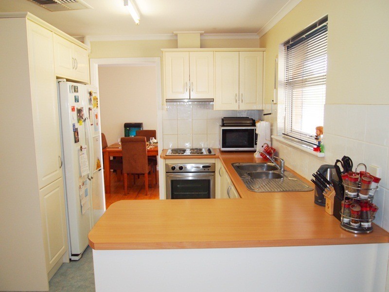5 Lutana  Court, Morphett Vale SA 5162