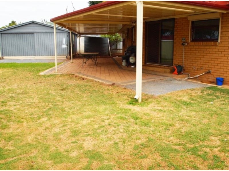 5 Lutana  Court, Morphett Vale SA 5162