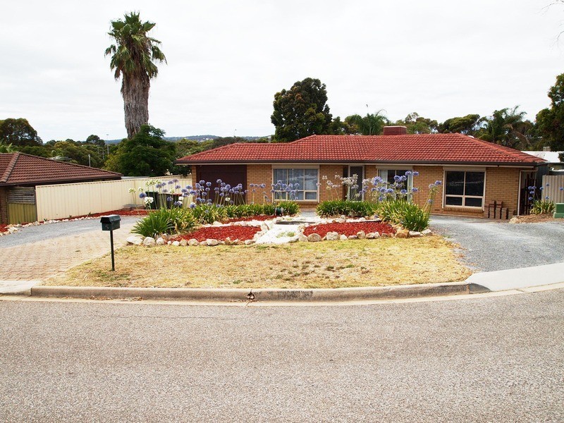 5 Lutana  Court, Morphett Vale SA 5162
