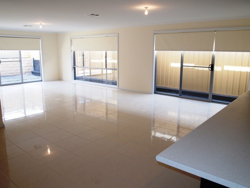 9 Pinkgum Avenue, Aldinga Beach SA 5173