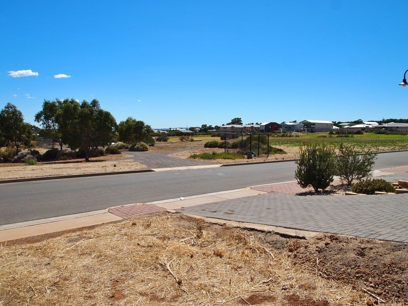 34 Arcadia Crescent, Sellicks Beach SA 5174