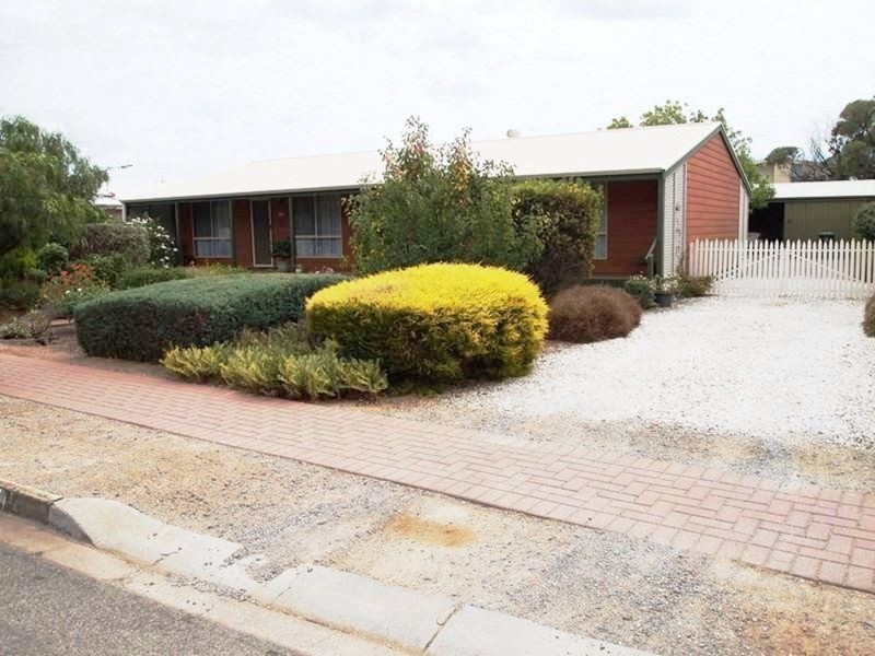 5 Oakley  Crescent, Aldinga Beach SA 5173