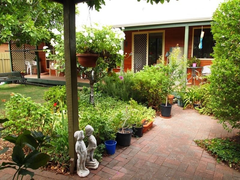 5 Oakley  Crescent, Aldinga Beach SA 5173