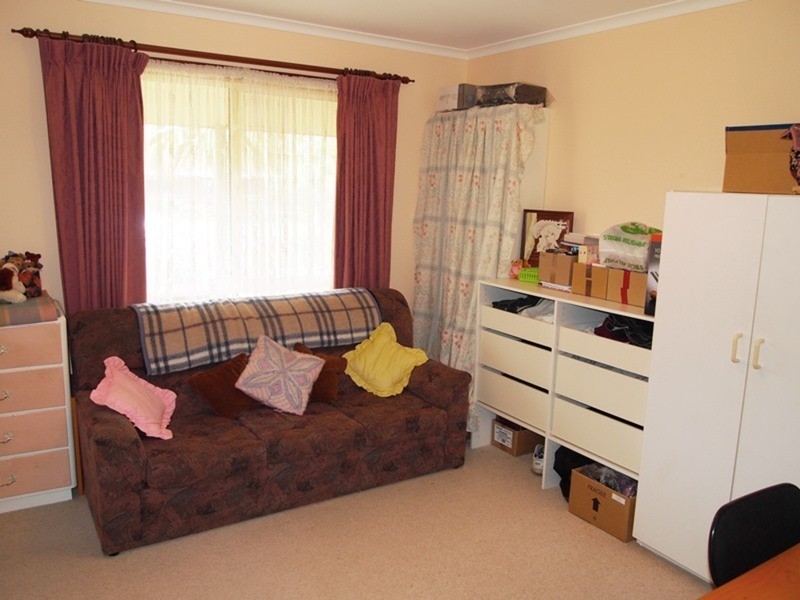 5 Oakley  Crescent, Aldinga Beach SA 5173
