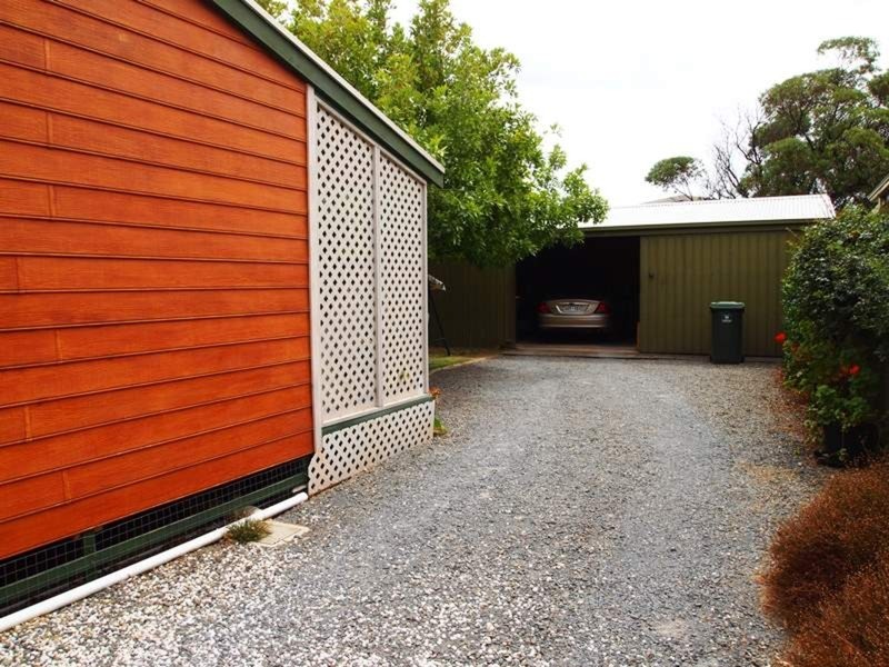 5 Oakley  Crescent, Aldinga Beach SA 5173