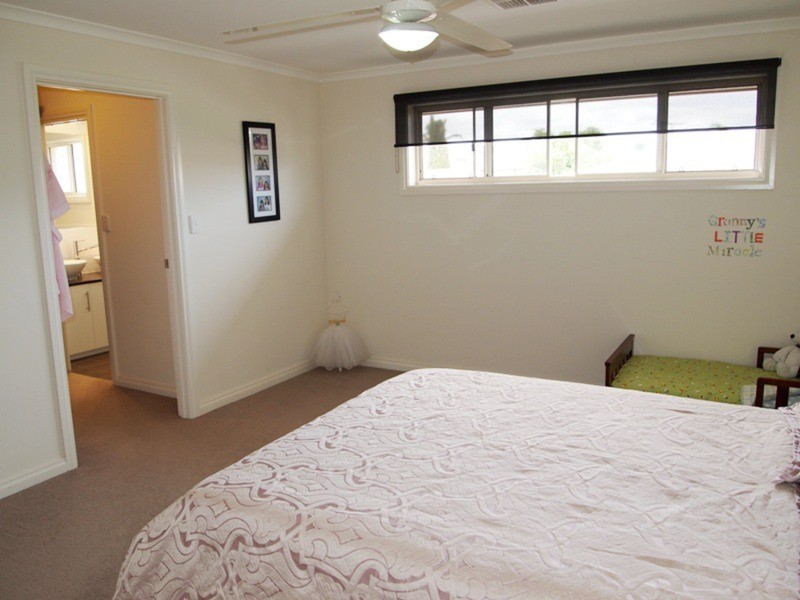 32a Lennard Drive, Moana SA 5169