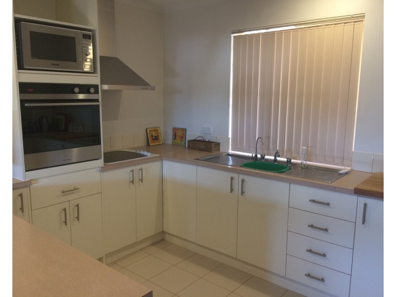 27b Clovelly Avenue, Christies Beach SA 5165