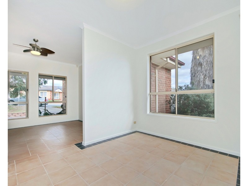 27 Lavender Grove, Seaford Rise SA 5169