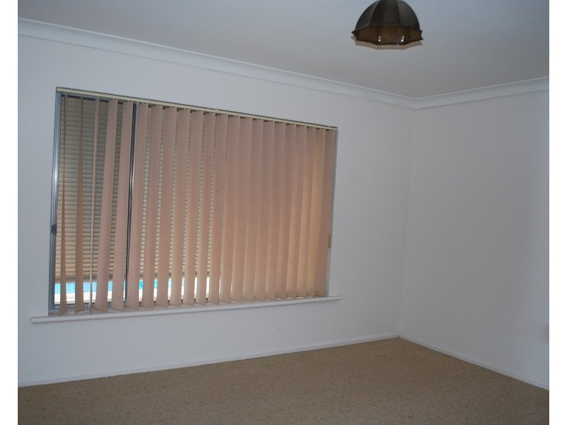 16 Carbenet Drive, Hackham SA 5163