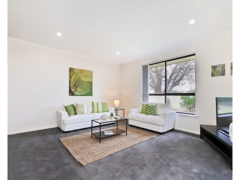 8 Medway Street, Hallett Cove SA 5158