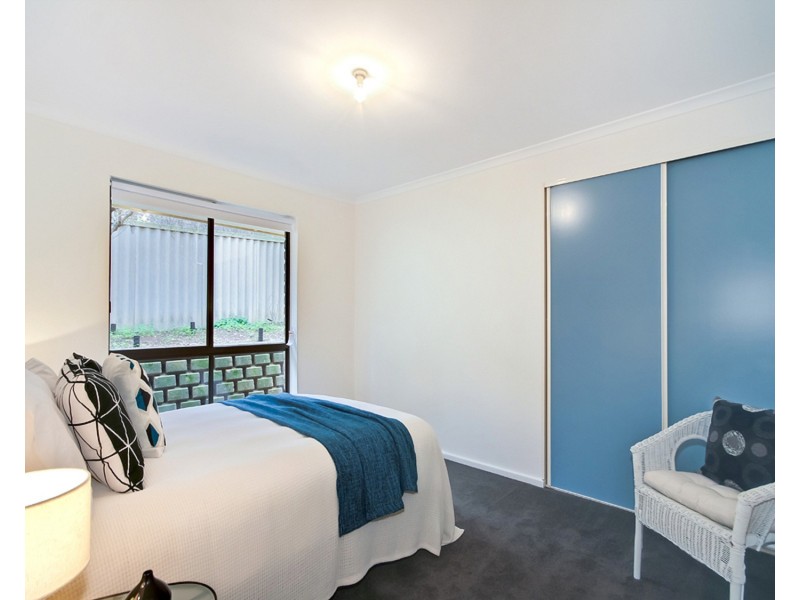 8 Medway Street, Hallett Cove SA 5158