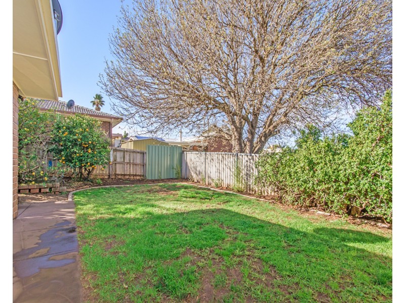 8 Medway Street, Hallett Cove SA 5158