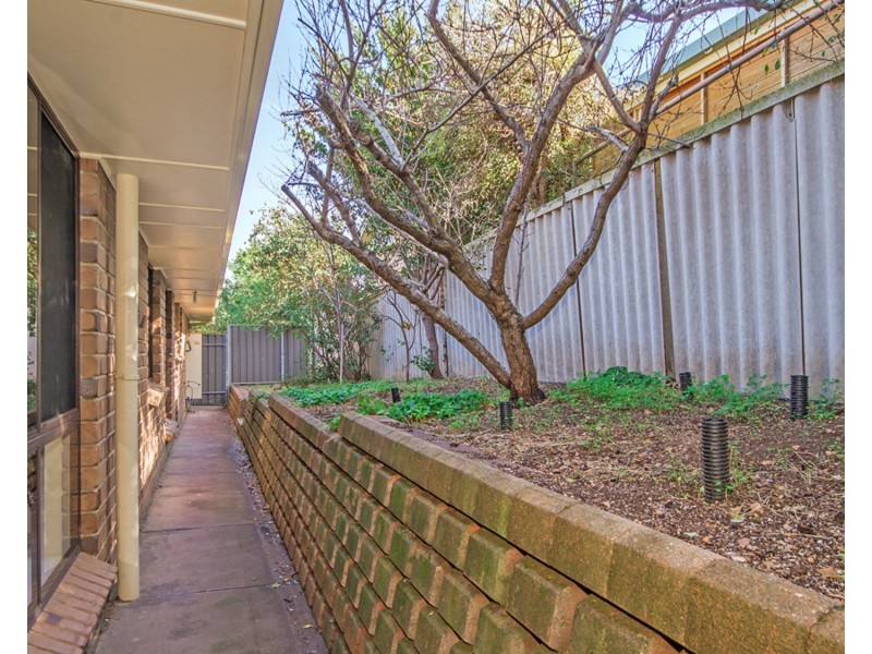8 Medway Street, Hallett Cove SA 5158