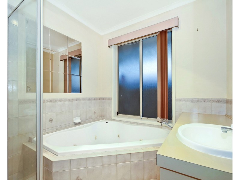 36 Clearwater Crescent, Seaford Rise SA 5169