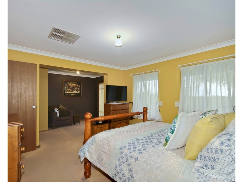 7 Brookside Crescent, Seaford Rise SA 5169