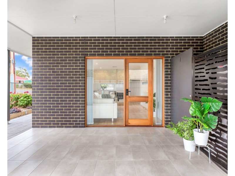 8c Galloway Road, Christies Beach SA 5165