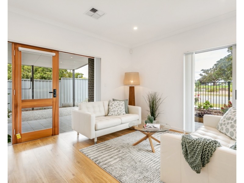 8c Galloway Road, Christies Beach SA 5165