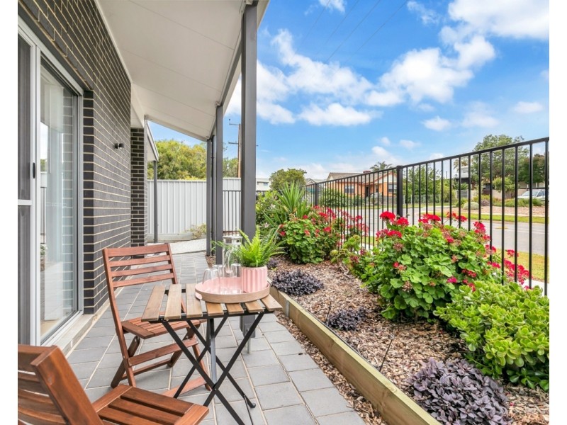 8c Galloway Road, Christies Beach SA 5165