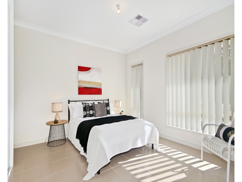 10 Cordage Court, Seaford Meadows SA 5169